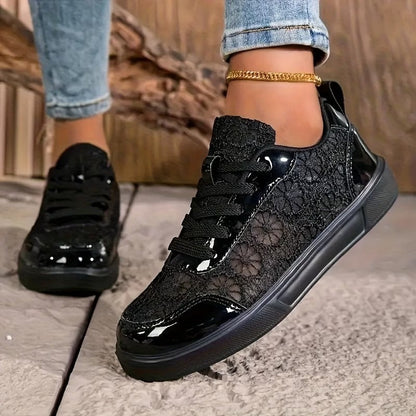 Flor | Zapatillas con encaje floral