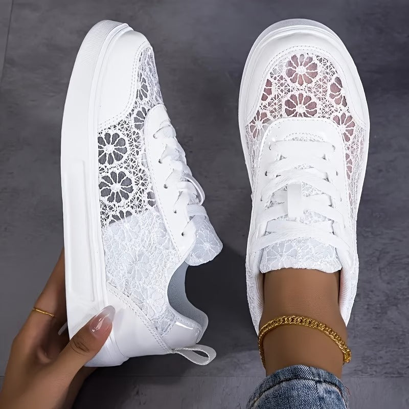 Flor | Zapatillas con encaje floral