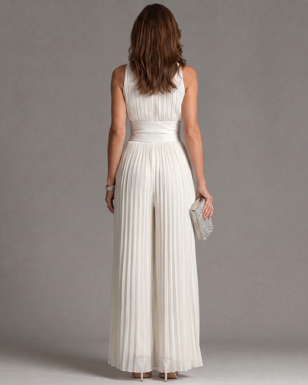 Zakira | Mono con cuello halter plisado y pernera ancha