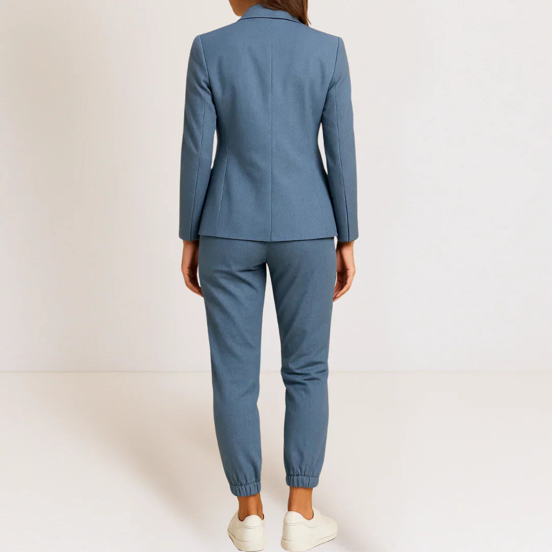 Carol™ | Elegancia moderna en un conjunto cómodo