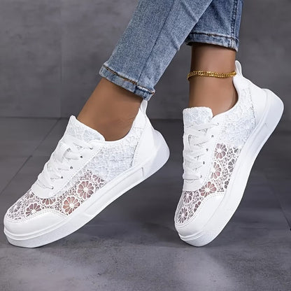 Flor | Zapatillas con encaje floral