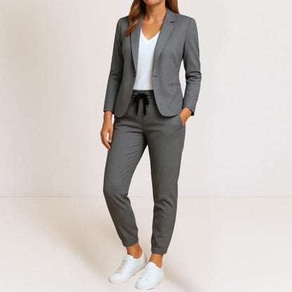 Carol™ | Elegancia moderna en un conjunto cómodo