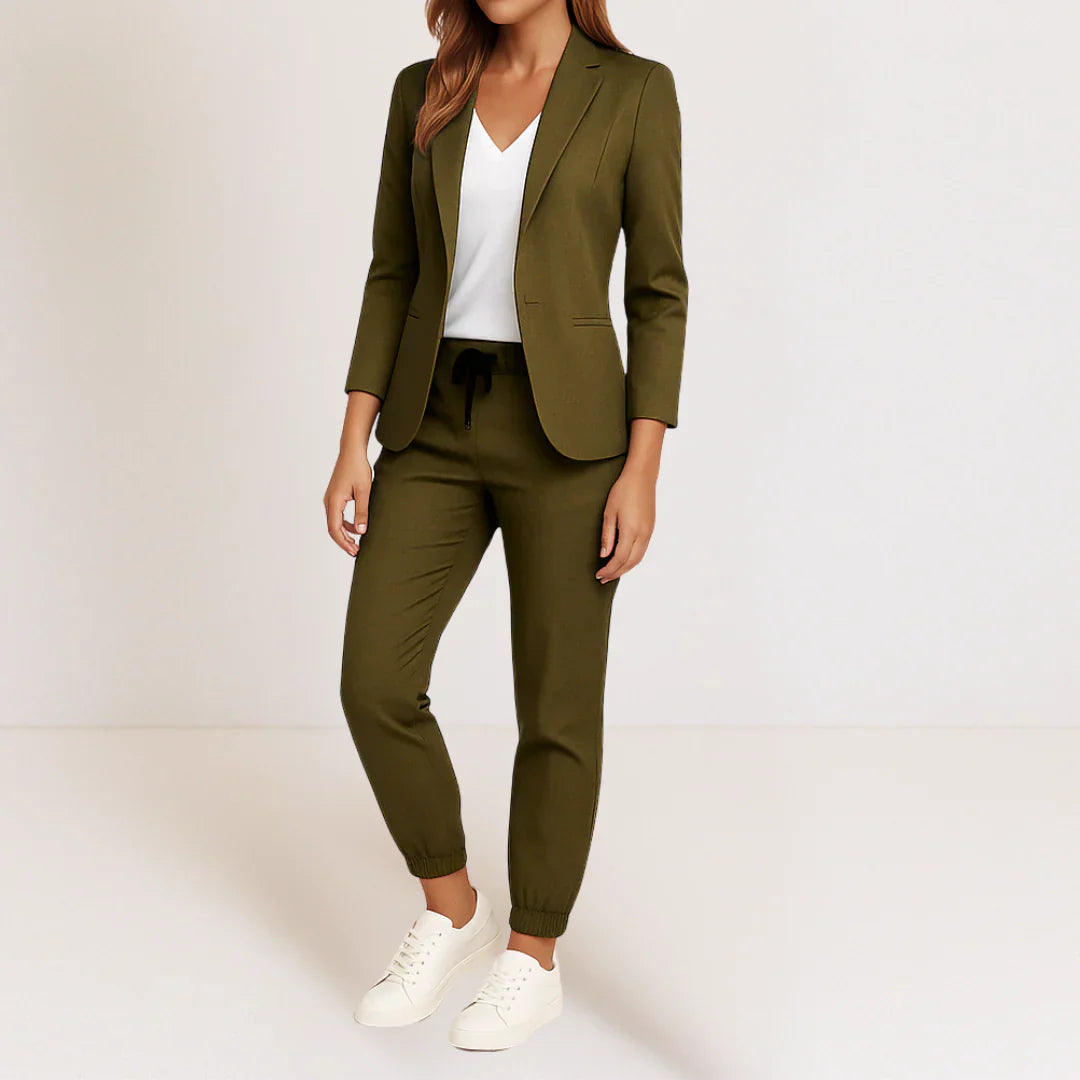 Carol™ | Elegancia moderna en un conjunto cómodo