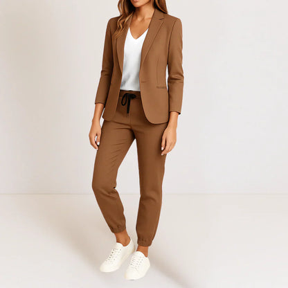 Carol™ | Elegancia moderna en un conjunto cómodo