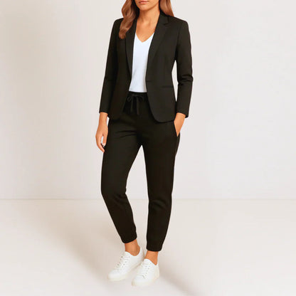 Carol™ | Elegancia moderna en un conjunto cómodo