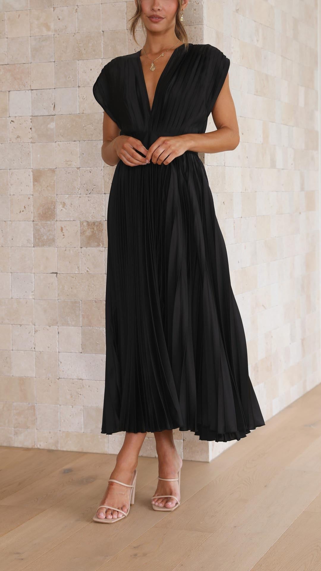 Livia | Vestido Midi Plisado Con Escote Profundo y Caída Fluida