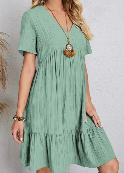 Jana | Vestido mini con cuello en V, efecto deshilachado y capas